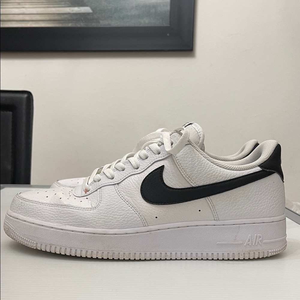 NIKE AIR FORCE 1LOW 07’ SNEAKERS MENS SIZE 12